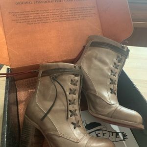 Feebird Bailey Taupe booties